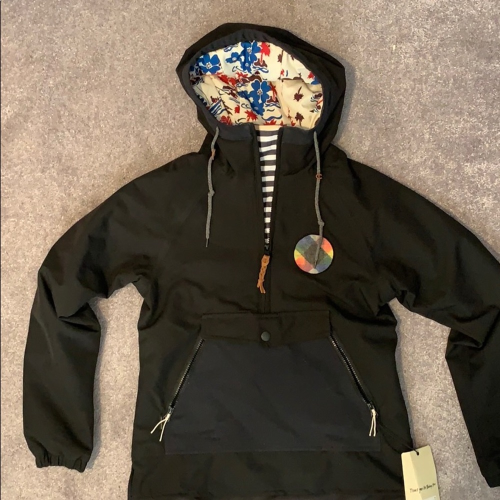 Women’s ski/ snowboard jacket *NWT*